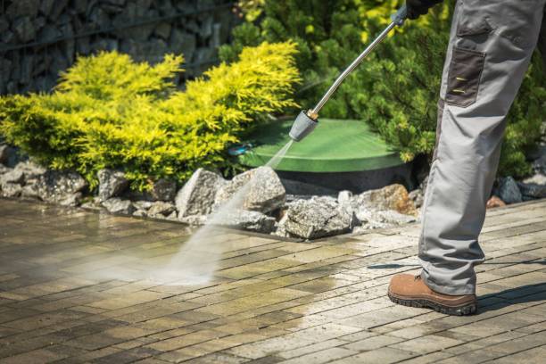 Best Deck and Patio Pressure Washing in Saylorville, IA